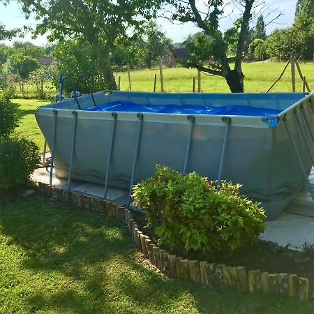 Les Petits Self Contained 2 Bedroom Apartment Molieres (Dordogne) Exteriör bild