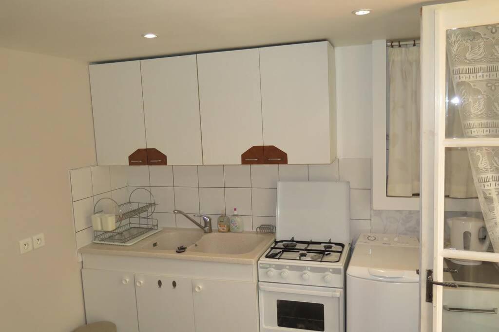 Les Petits Self Contained 2 Bedroom Apartment Molieres (Dordogne) Exteriör bild