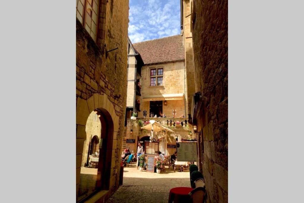 Les Petits Self Contained 2 Bedroom Apartment Molieres (Dordogne) Exteriör bild
